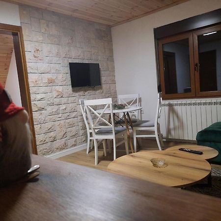 View Of Durmitor Apartamento Žabljak Exterior foto
