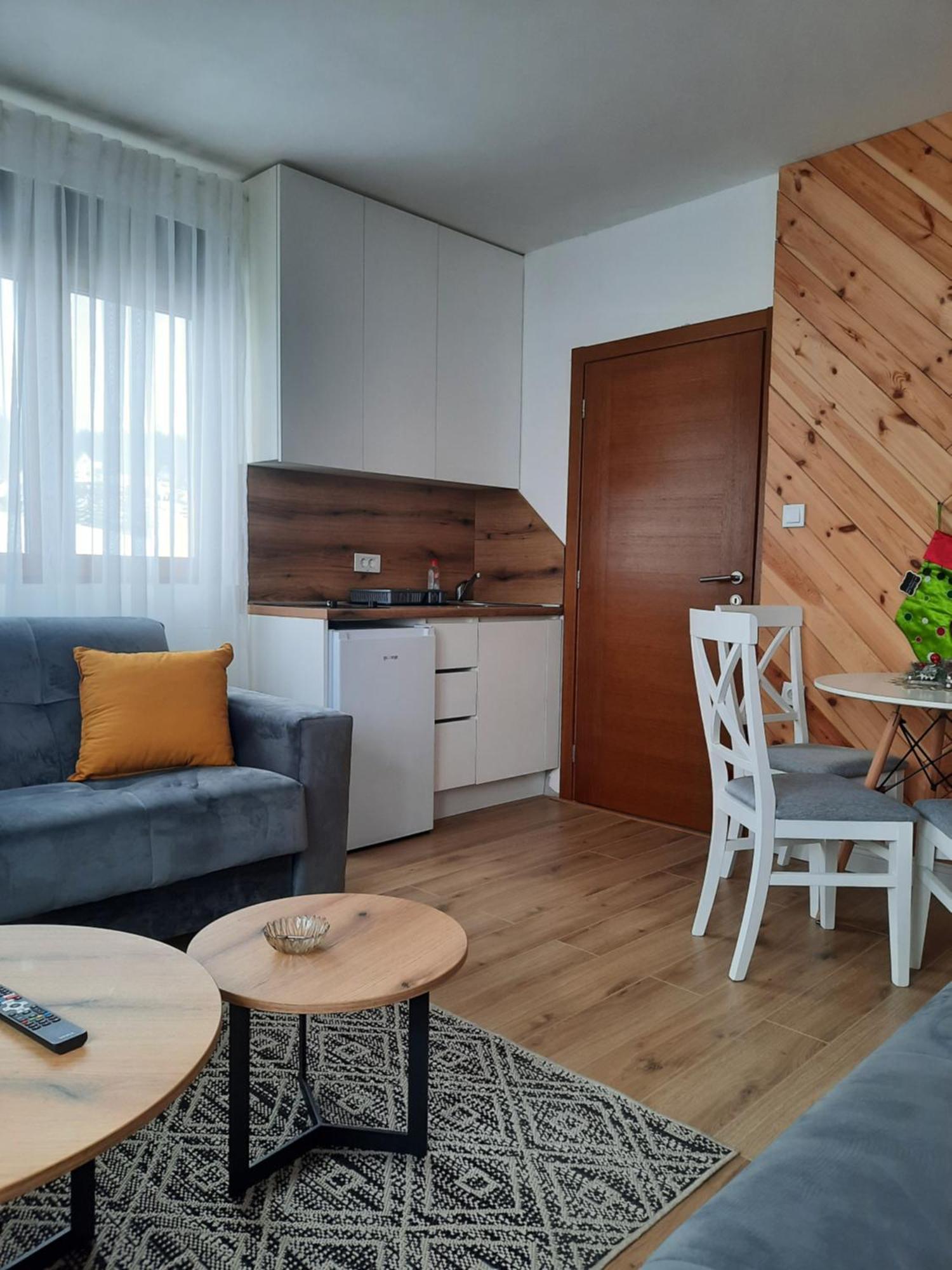 View Of Durmitor Apartamento Žabljak Exterior foto