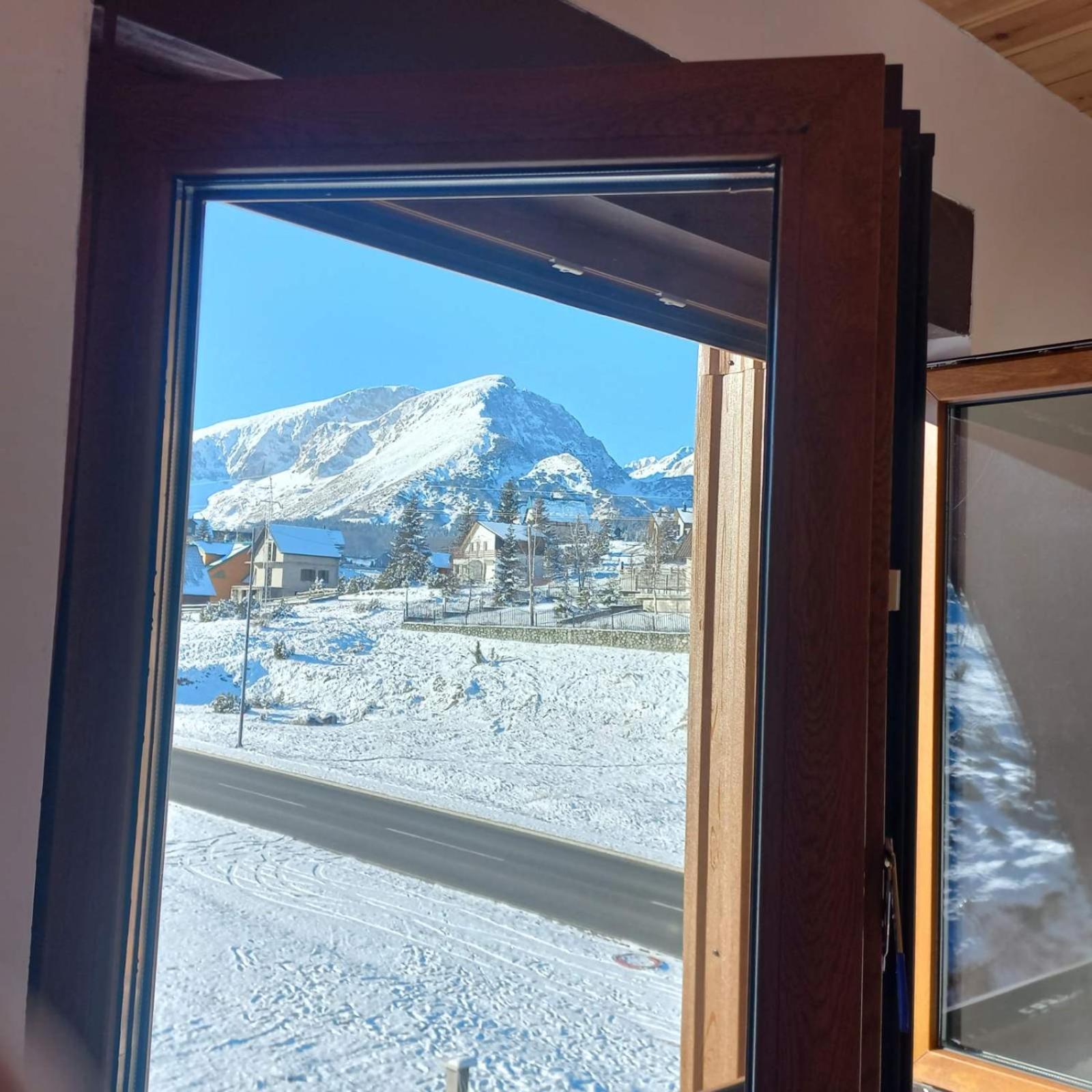 View Of Durmitor Apartamento Žabljak Exterior foto
