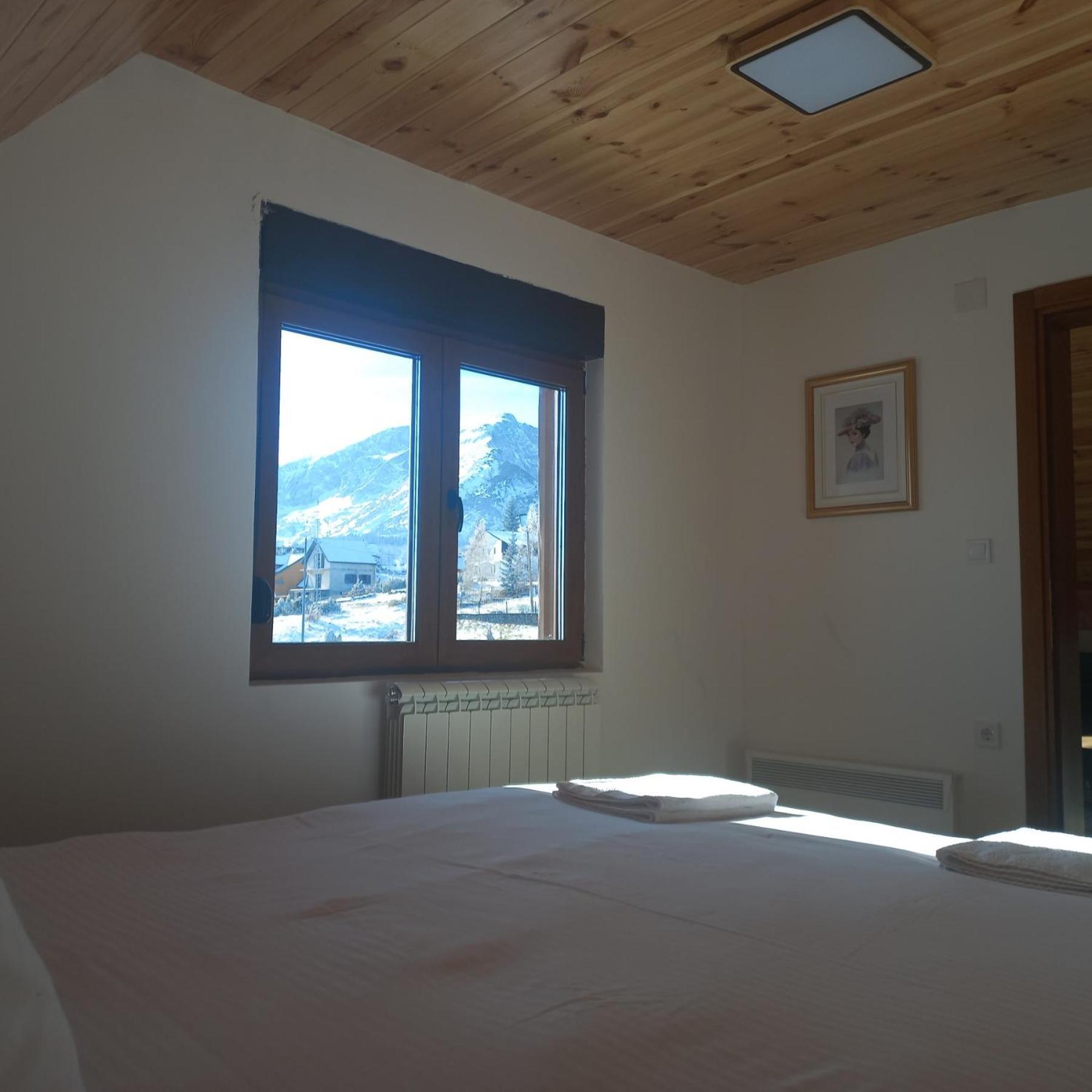 View Of Durmitor Apartamento Žabljak Exterior foto