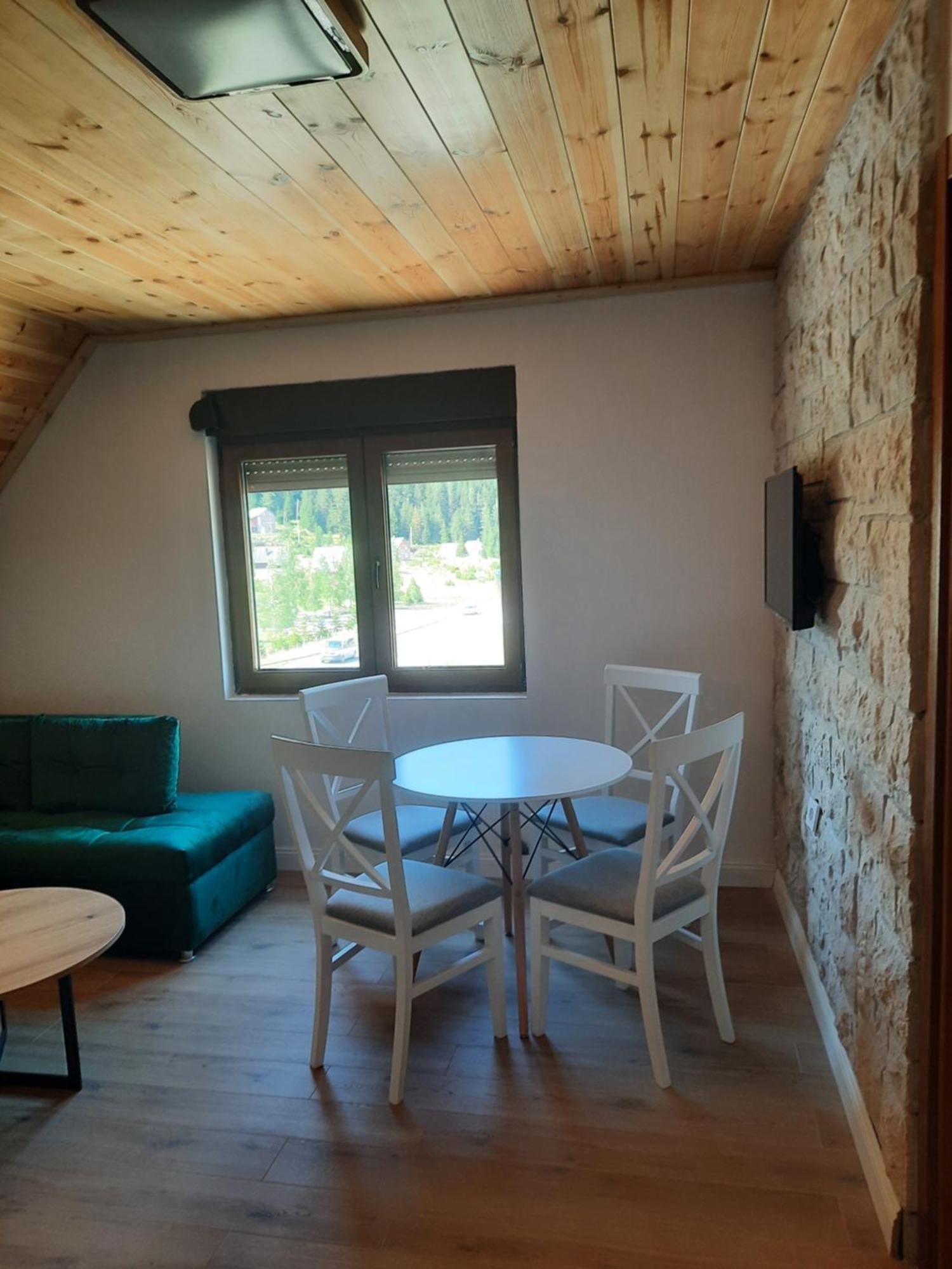 View Of Durmitor Apartamento Žabljak Exterior foto