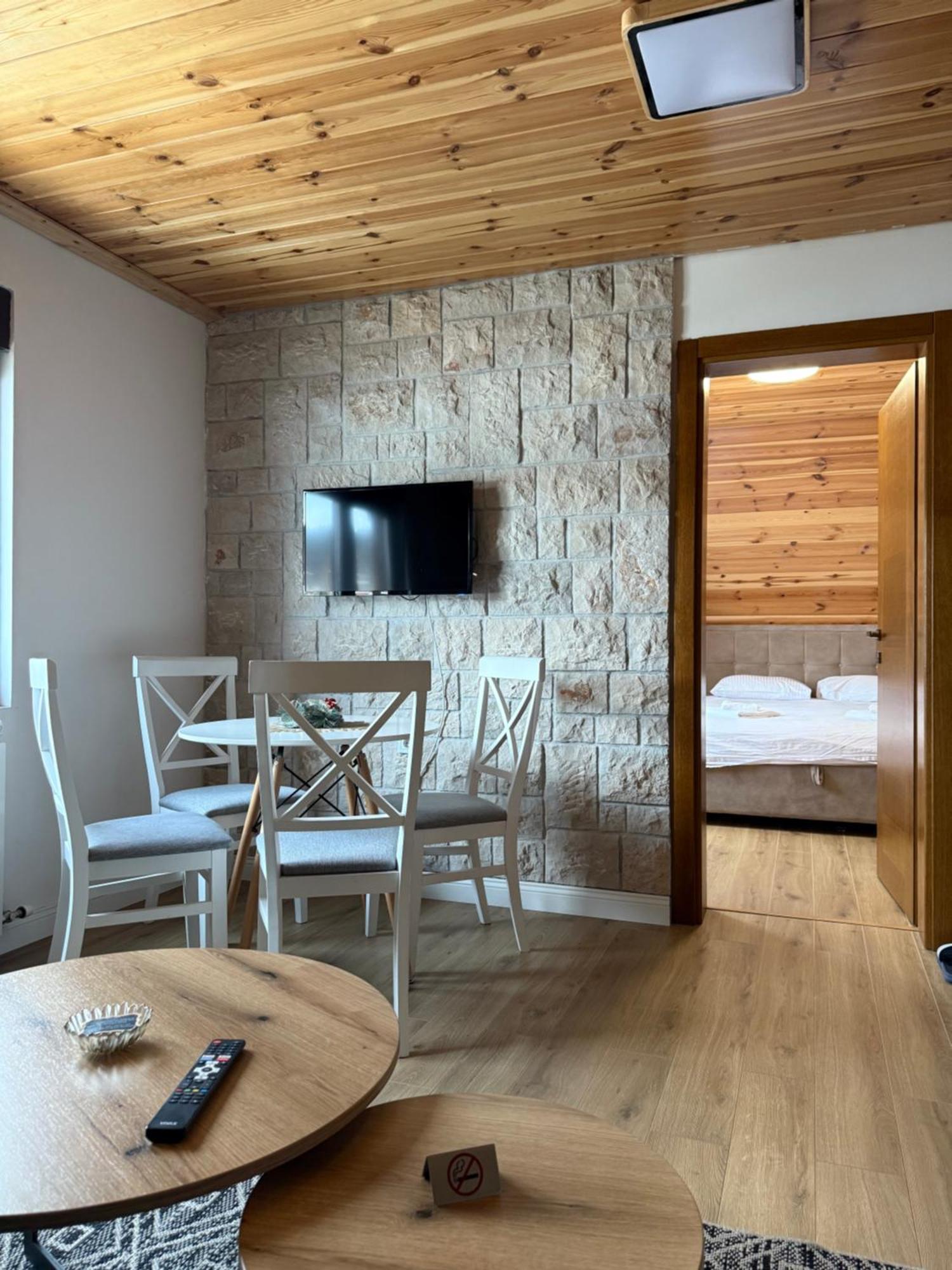 View Of Durmitor Apartamento Žabljak Exterior foto